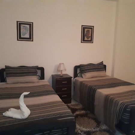 Angel Eyes House Apartment Luxor Bagian luar foto