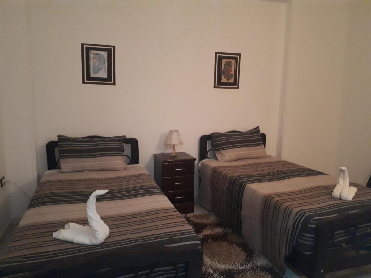 Angel Eyes House Apartment Luxor Bagian luar foto