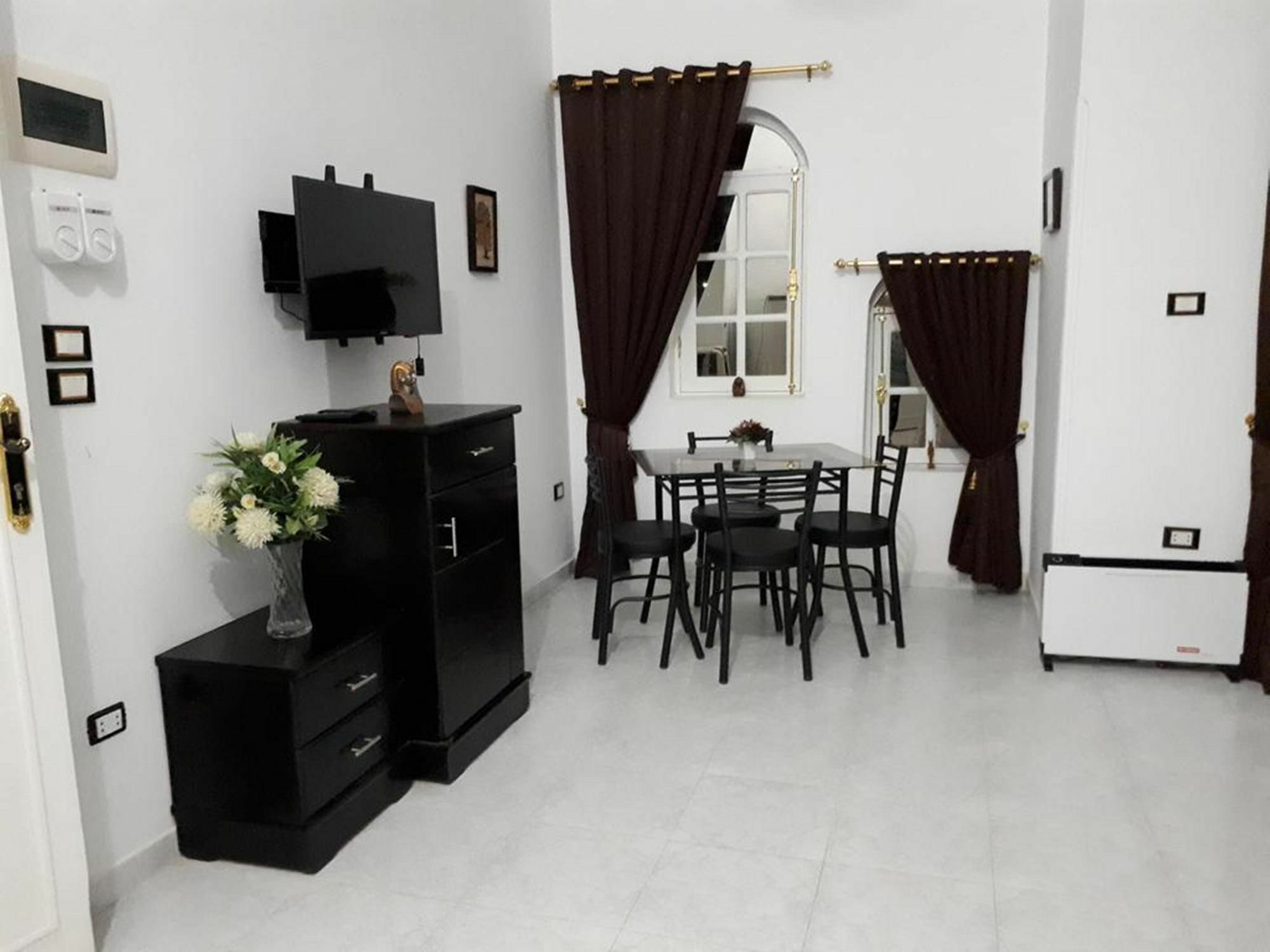 Angel Eyes House Apartment Luxor Bagian luar foto