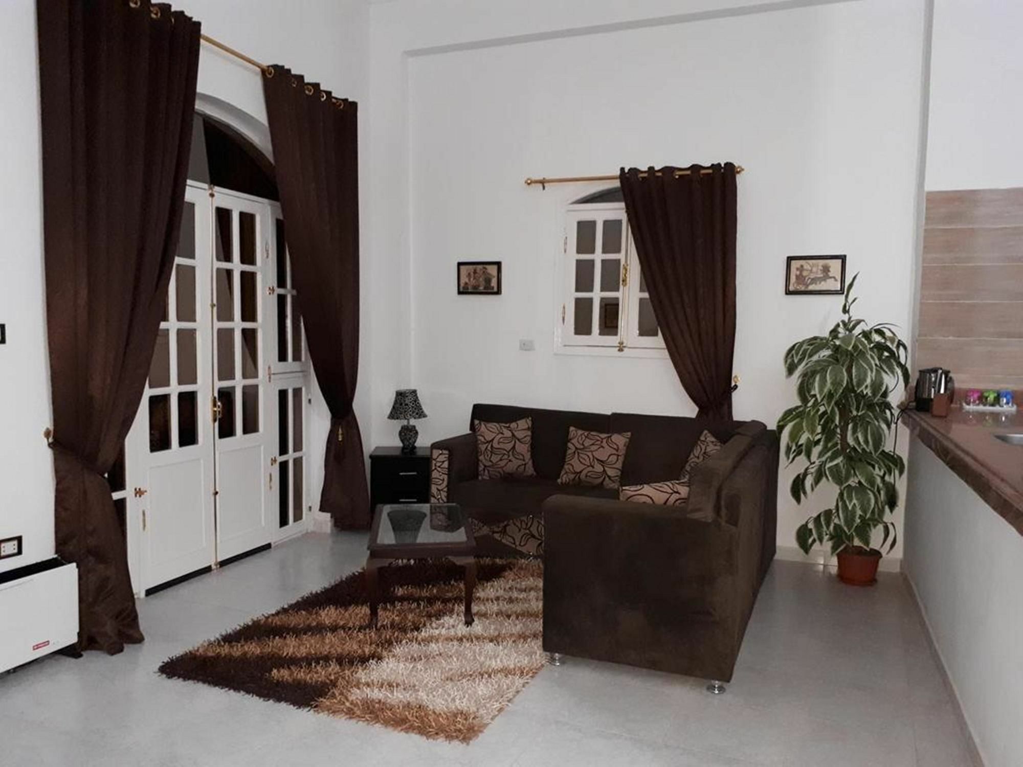 Angel Eyes House Apartment Luxor Bagian luar foto