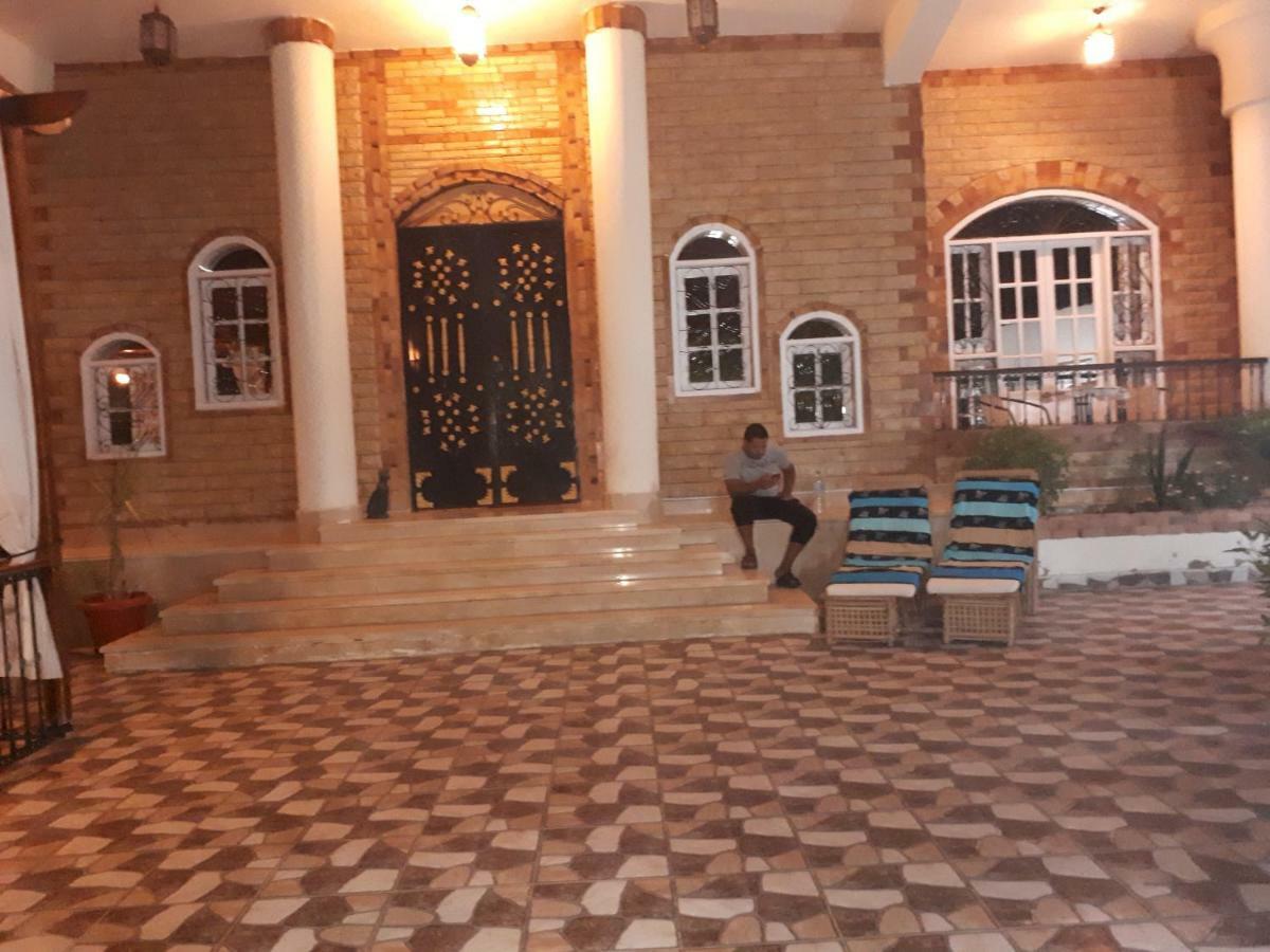 Angel Eyes House Apartment Luxor Bagian luar foto