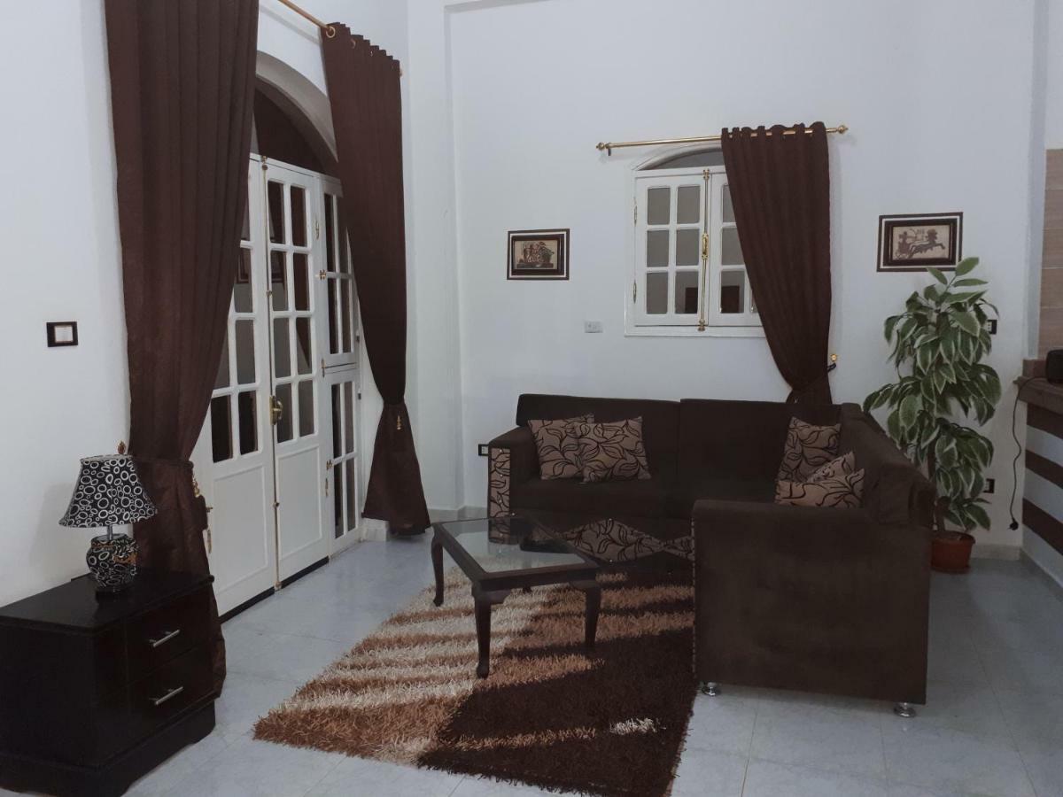 Angel Eyes House Apartment Luxor Bagian luar foto