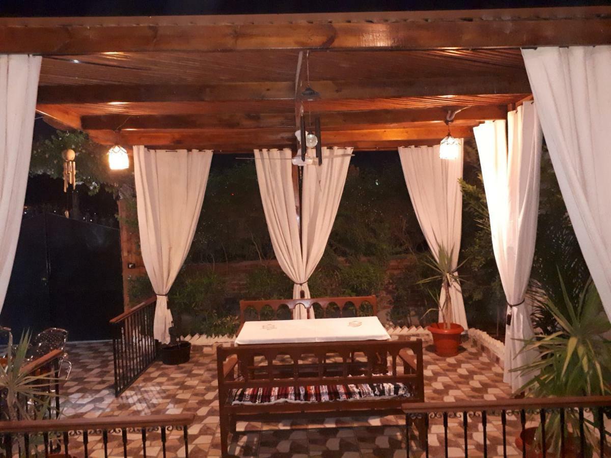 Angel Eyes House Apartment Luxor Bagian luar foto