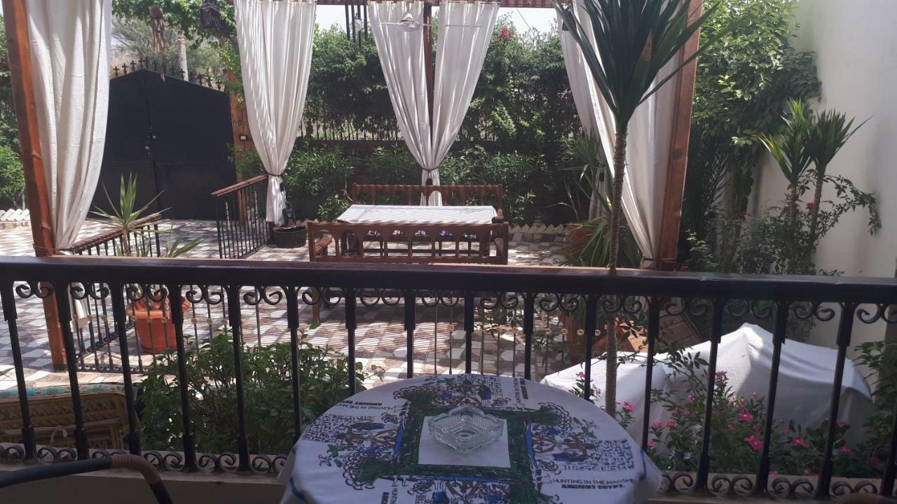 Angel Eyes House Apartment Luxor Bagian luar foto