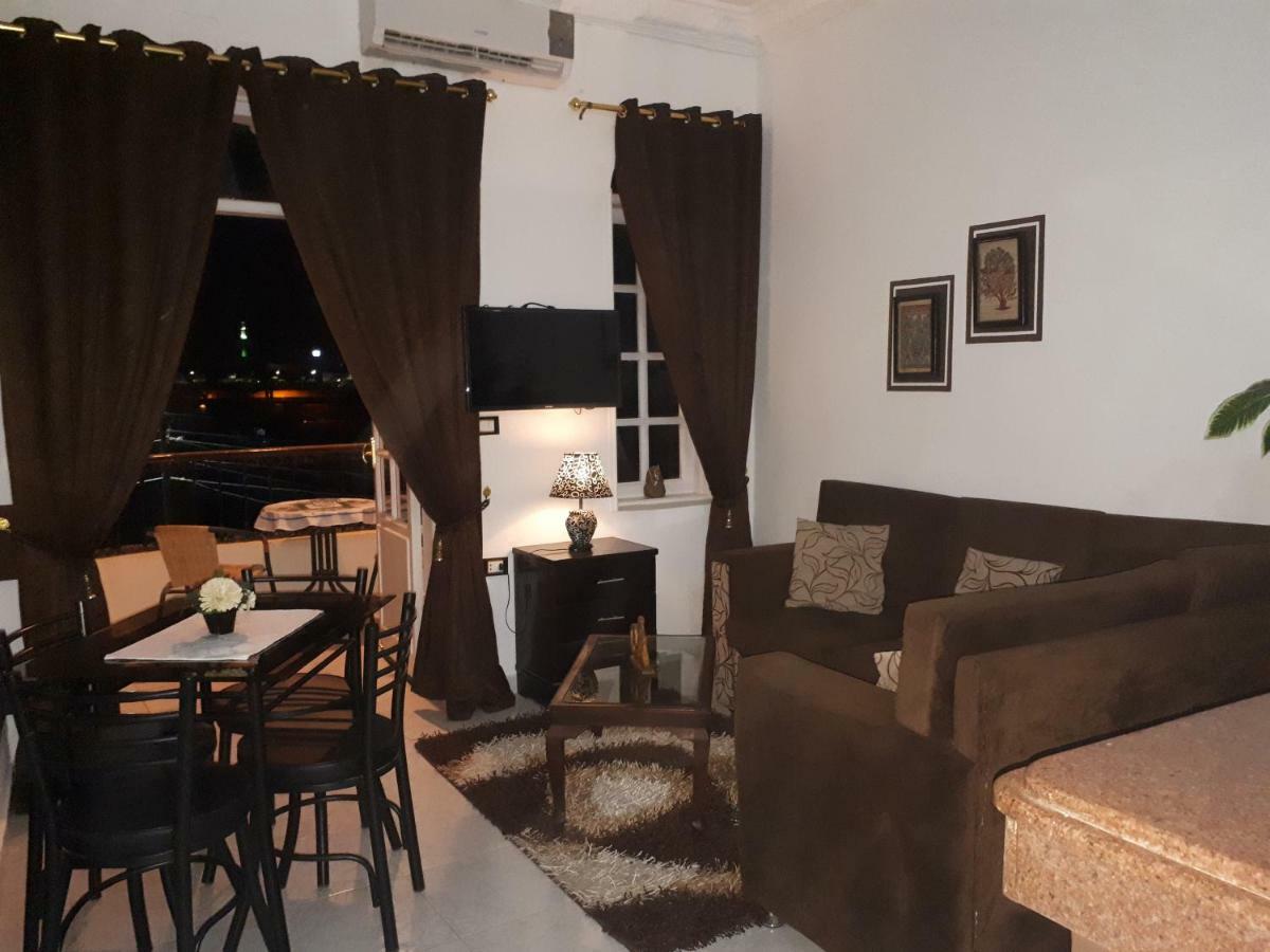 Angel Eyes House Apartment Luxor Bagian luar foto
