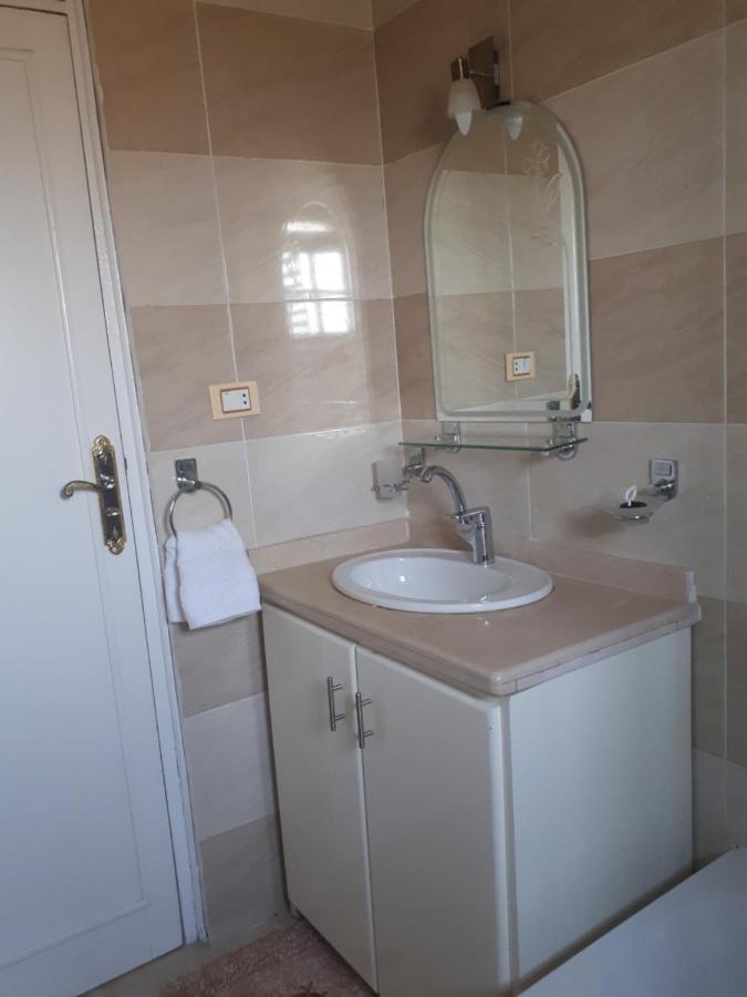 Angel Eyes House Apartment Luxor Bagian luar foto